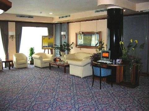 Mondial Hotel 3*