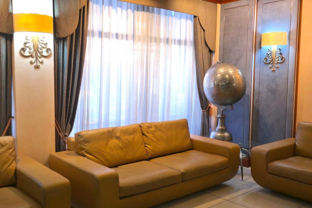 Mondial Hotel