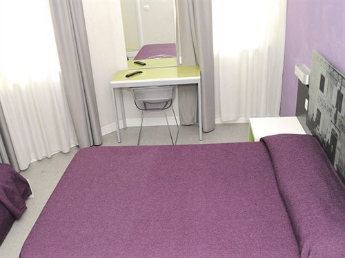 Mondial Hotel 3*