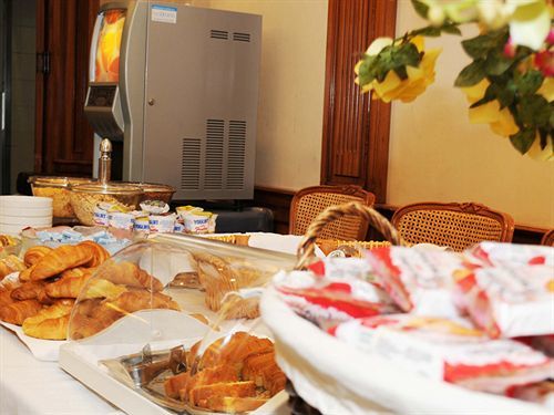 Hotel Mondial